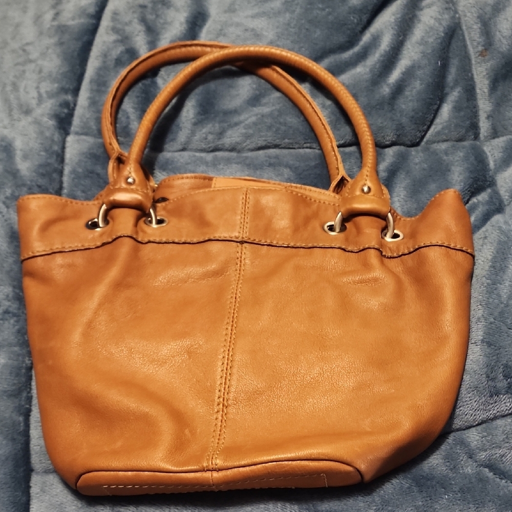 Elegant Tan Leather Tignanello Tote Bag